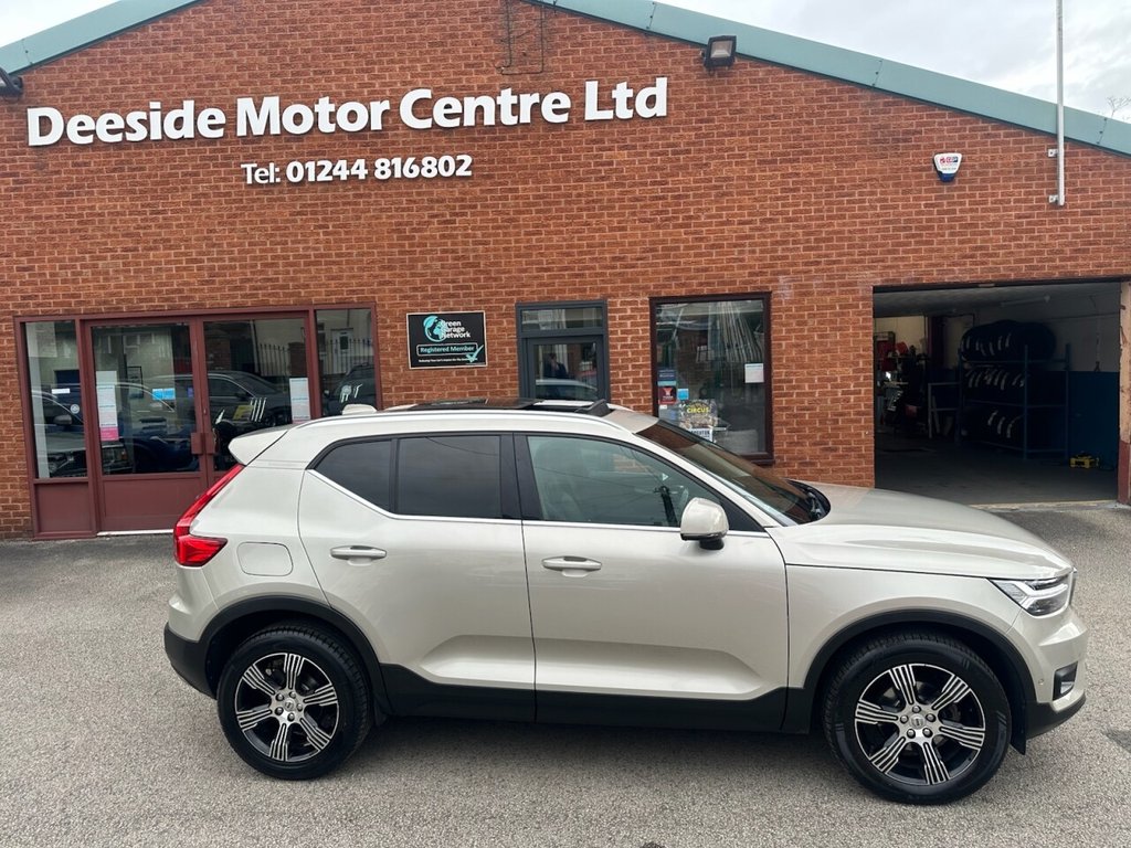 Used Volvo XC40 2018 for sale - 77879858: Photo 3