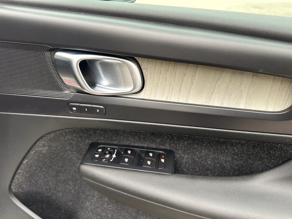 Used Volvo XC40 2018 for sale - 77879858: Photo 40