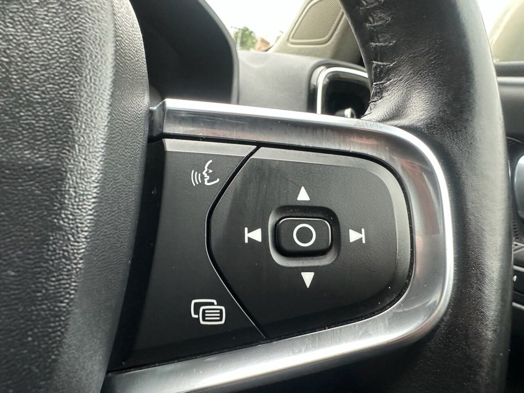 Used Volvo XC40 2018 for sale - 77879858: Photo 45