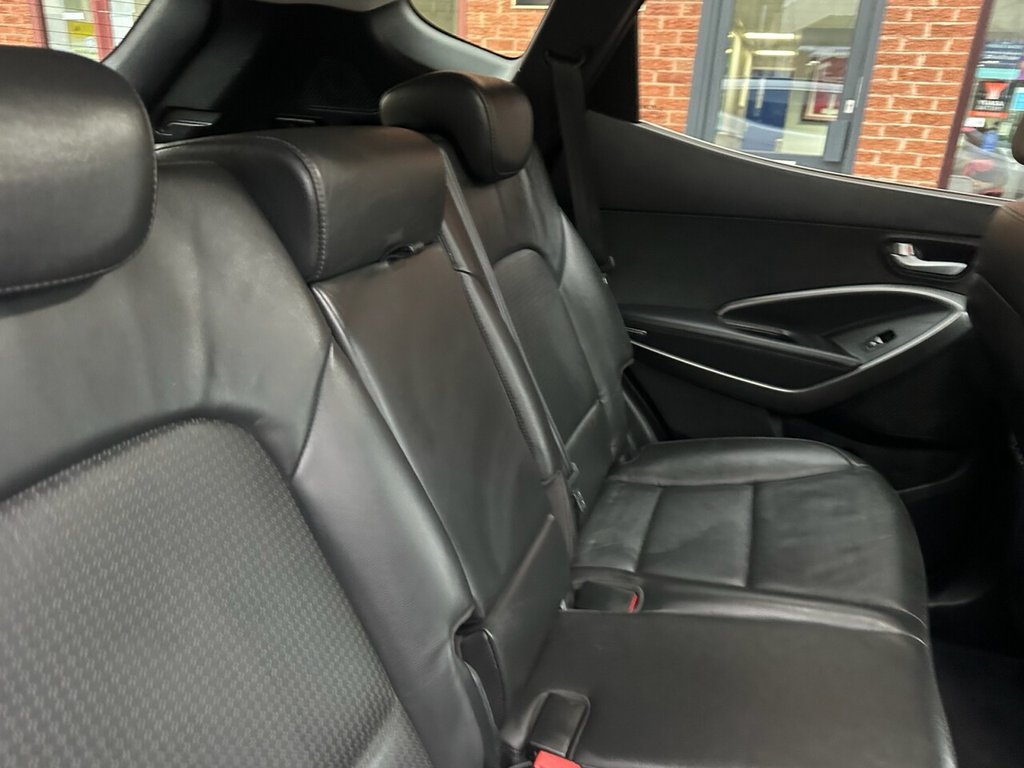 Used Hyundai Santa Fe 2015 for sale - 77288380: Photo 21