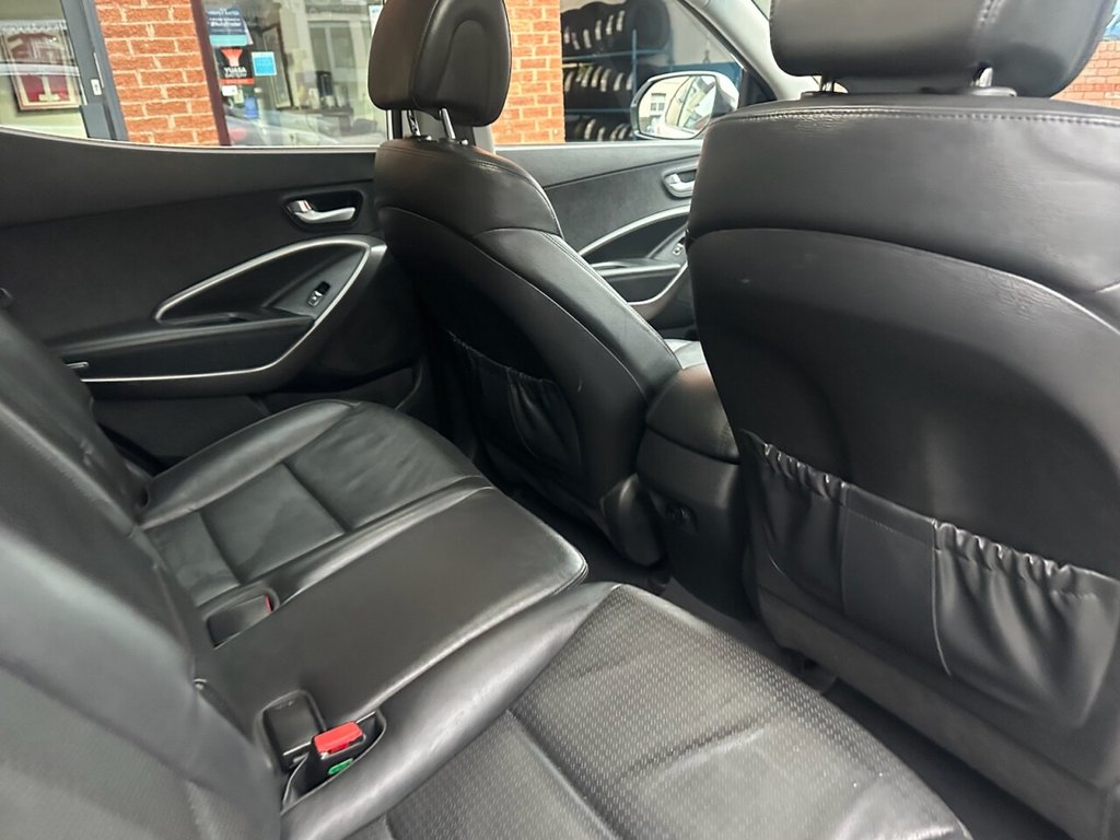 Used Hyundai Santa Fe 2015 for sale - 77288380: Photo 23