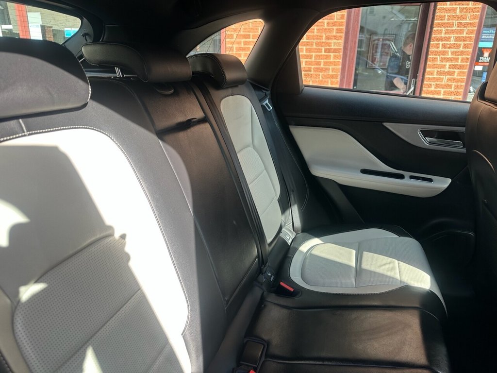 Used Jaguar F-Pace 2017 for sale - 76378480: Photo 17