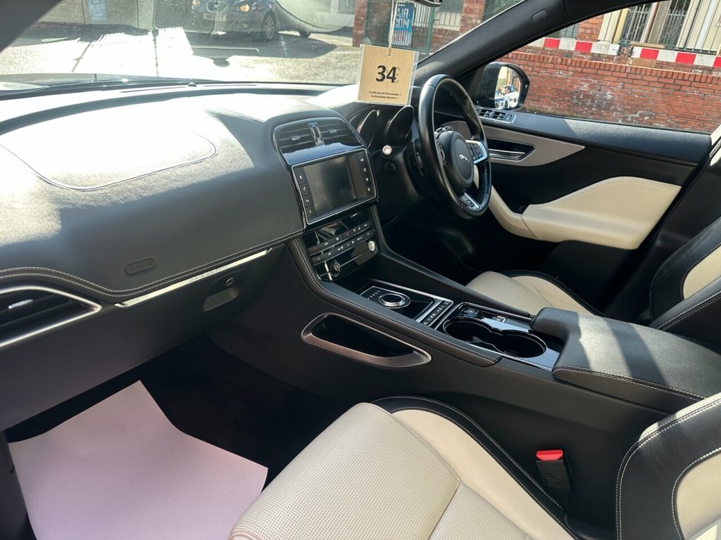 Used Jaguar F-Pace 2017 for sale - 76378480: Photo 3