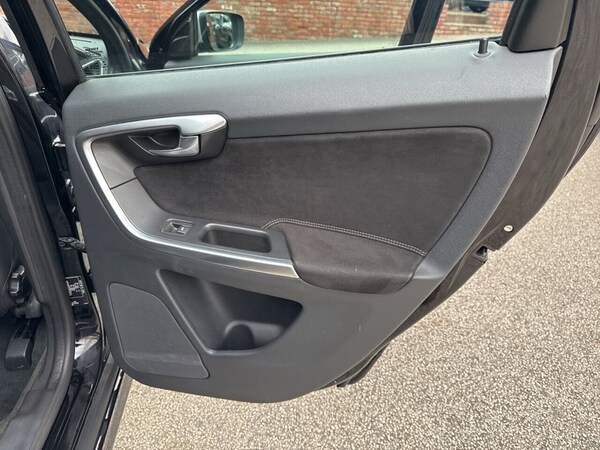 Used Volvo XC60 2015 for sale - 76313004: Photo 38
