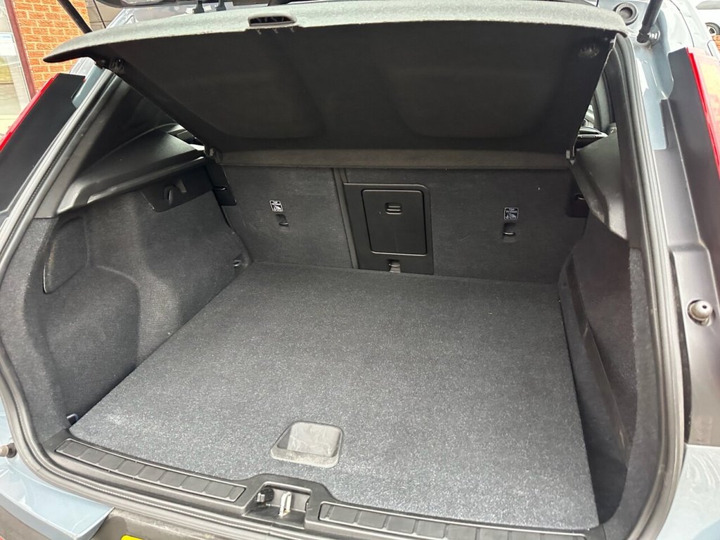 Used Volvo XC40 2020 for sale - 78096837: Photo 34