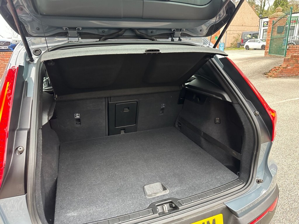 Used Volvo XC40 2020 for sale - 78096837: Photo 35