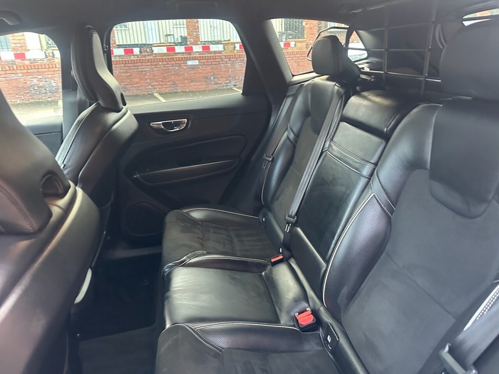 Used Volvo XC60 2018 for sale - 76496232: Photo 26