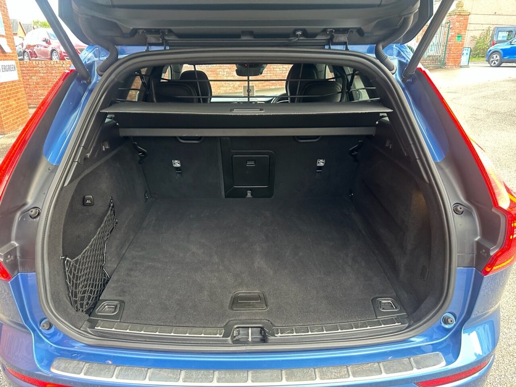 Used Volvo XC60 2018 for sale - 76496232: Photo 28