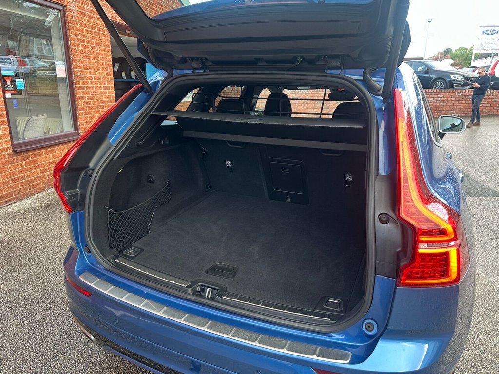 Used Volvo XC60 2018 for sale - 76496232: Photo 29