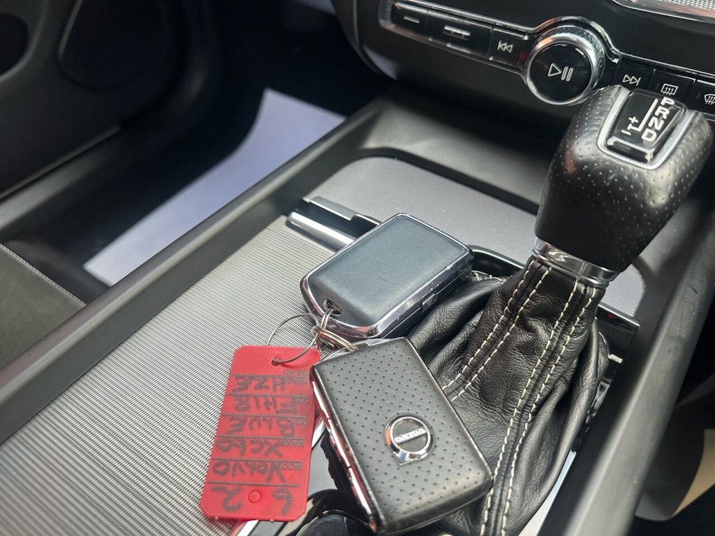 Used Volvo XC60 2018 for sale - 76496232: Photo 40