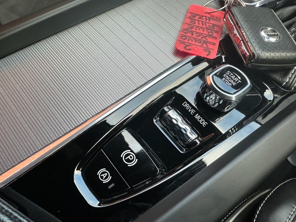 Used Volvo XC60 2018 for sale - 76496232: Photo 41