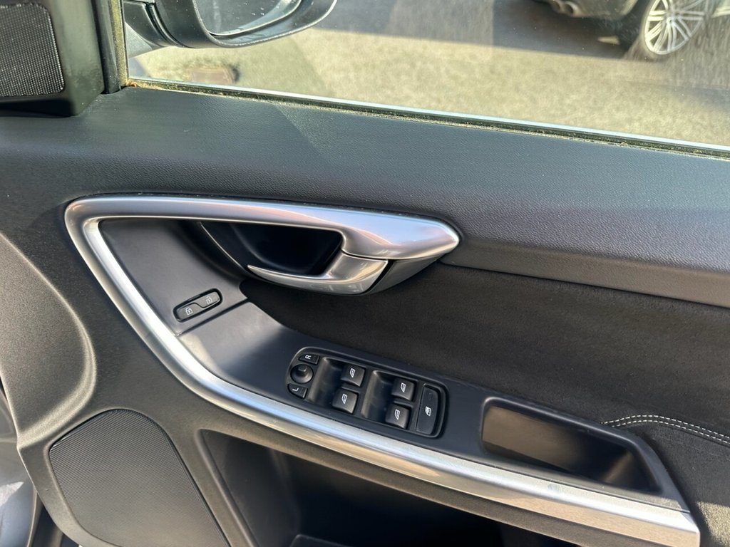 Used Volvo XC60 2016 for sale - 78059620: Photo 36