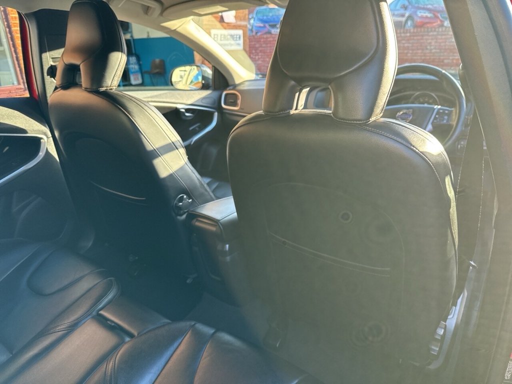 Used Volvo V40 Cross Country 2015 for sale - 76999148: Photo 20