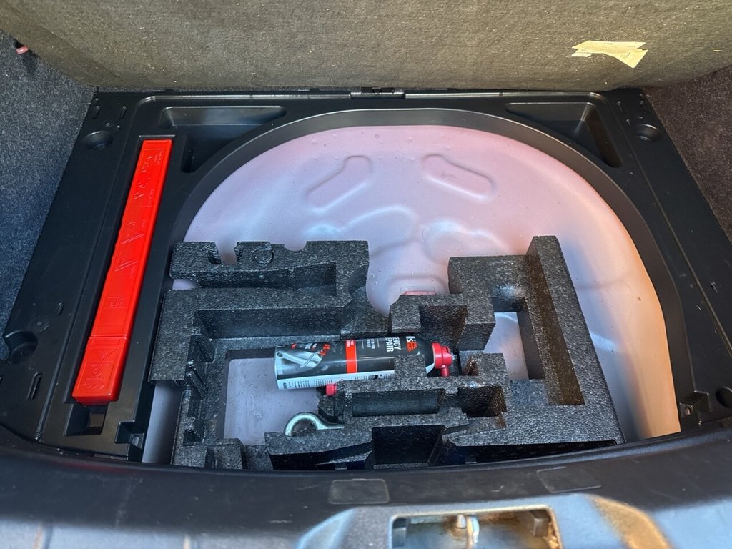 Used Volvo V40 Cross Country 2015 for sale - 76999148: Photo 24