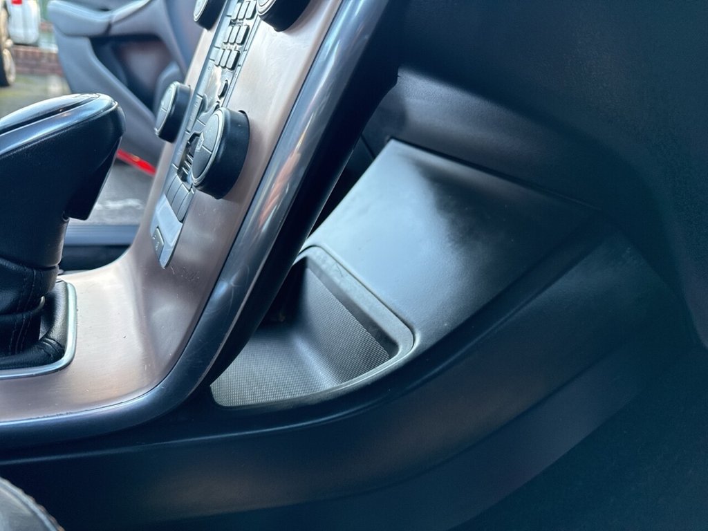 Used Volvo V40 Cross Country 2015 for sale - 76999148: Photo 44