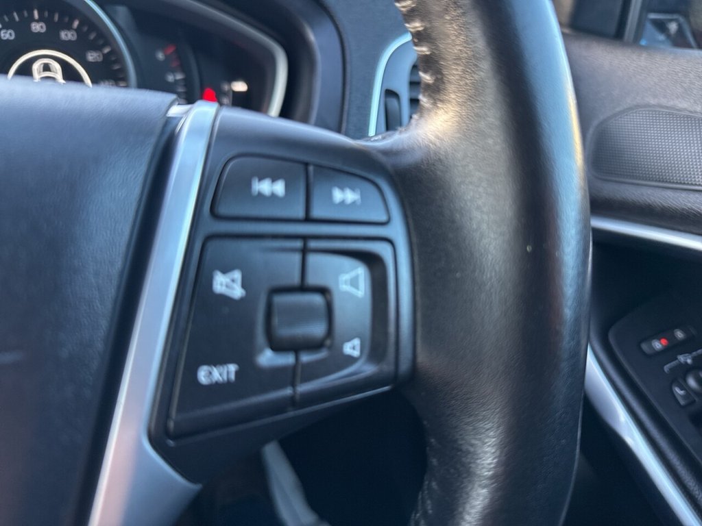 Used Volvo V40 Cross Country 2015 for sale - 76999148: Photo 48