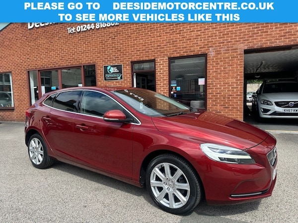 Used Volvo V40 2017 for sale - 75527738: Photo 1