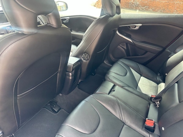 Used Volvo V40 2017 for sale - 75527738: Photo 23