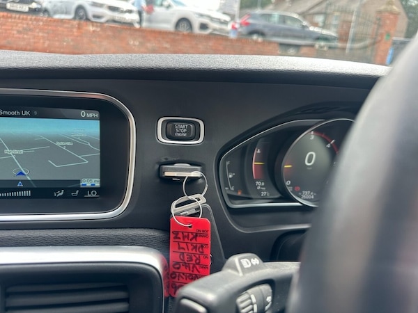 Used Volvo V40 2017 for sale - 75527738: Photo 38