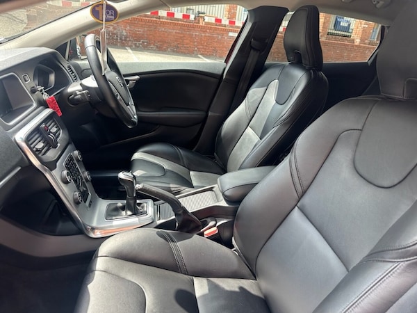 Used Volvo V40 2017 for sale - 75527738: Photo 6