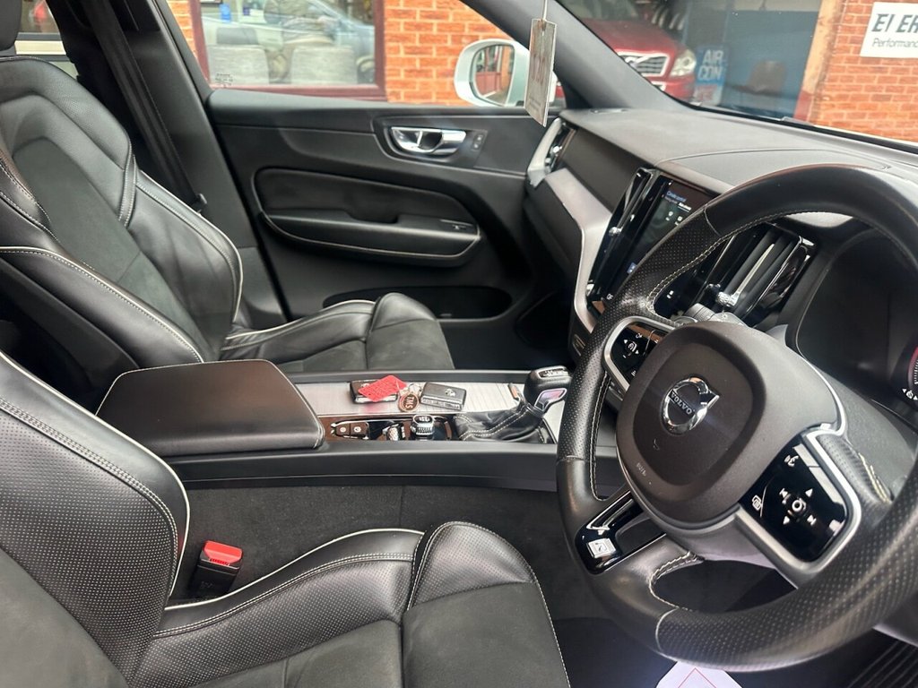 Used Volvo XC60 2018 for sale - 76900875: Photo 16