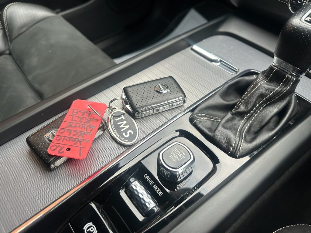 Used Volvo XC60 2018 for sale - 76900875: Photo 38