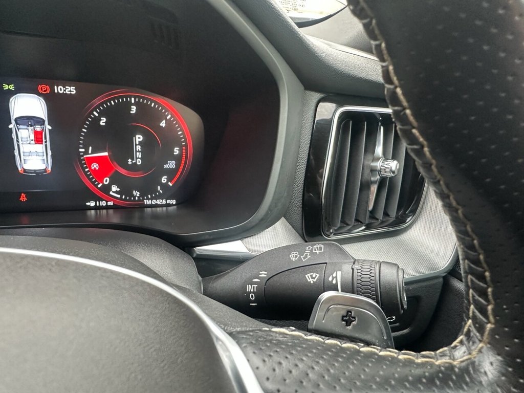 Used Volvo XC60 2018 for sale - 76900875: Photo 43