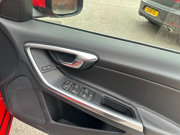 Used Volvo S60 2014 for sale - 76202959: Photo 39