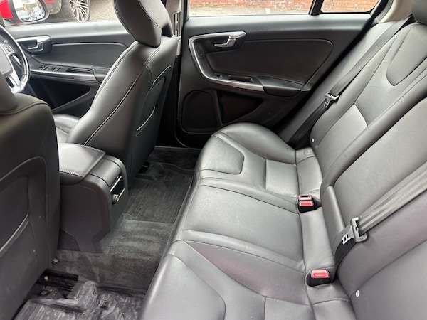 Used Volvo S60 2014 for sale - 76202959: Photo 7
