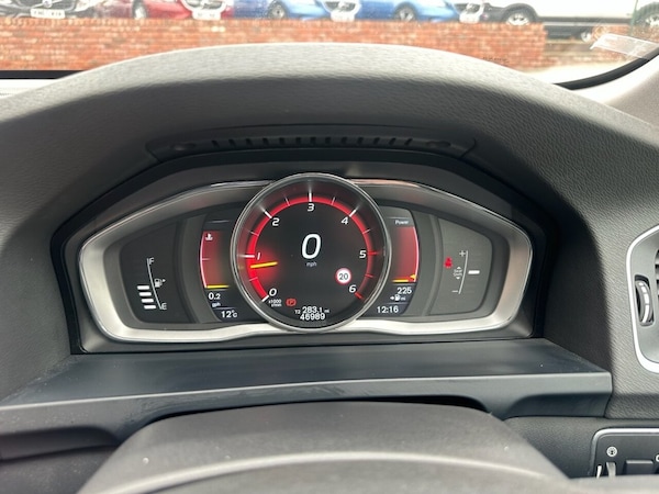 Used Volvo S60 2014 for sale - 76202959: Photo 9