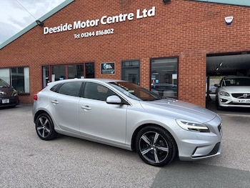 Used Volvo V40 2016 for sale - 78206622: Photo