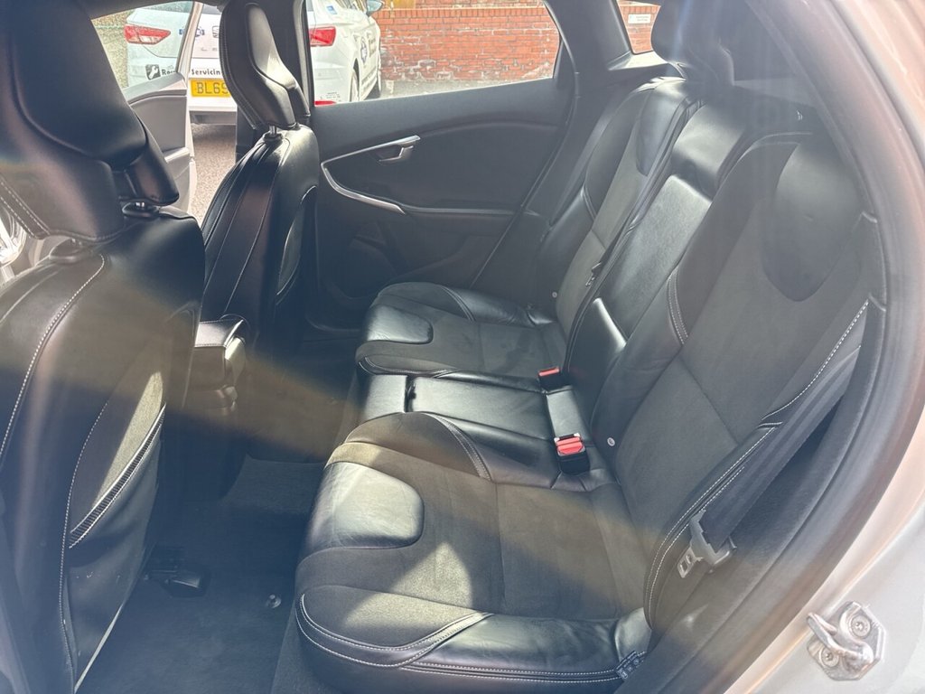 Used Volvo V40 2016 for sale - 78206622: Photo 21