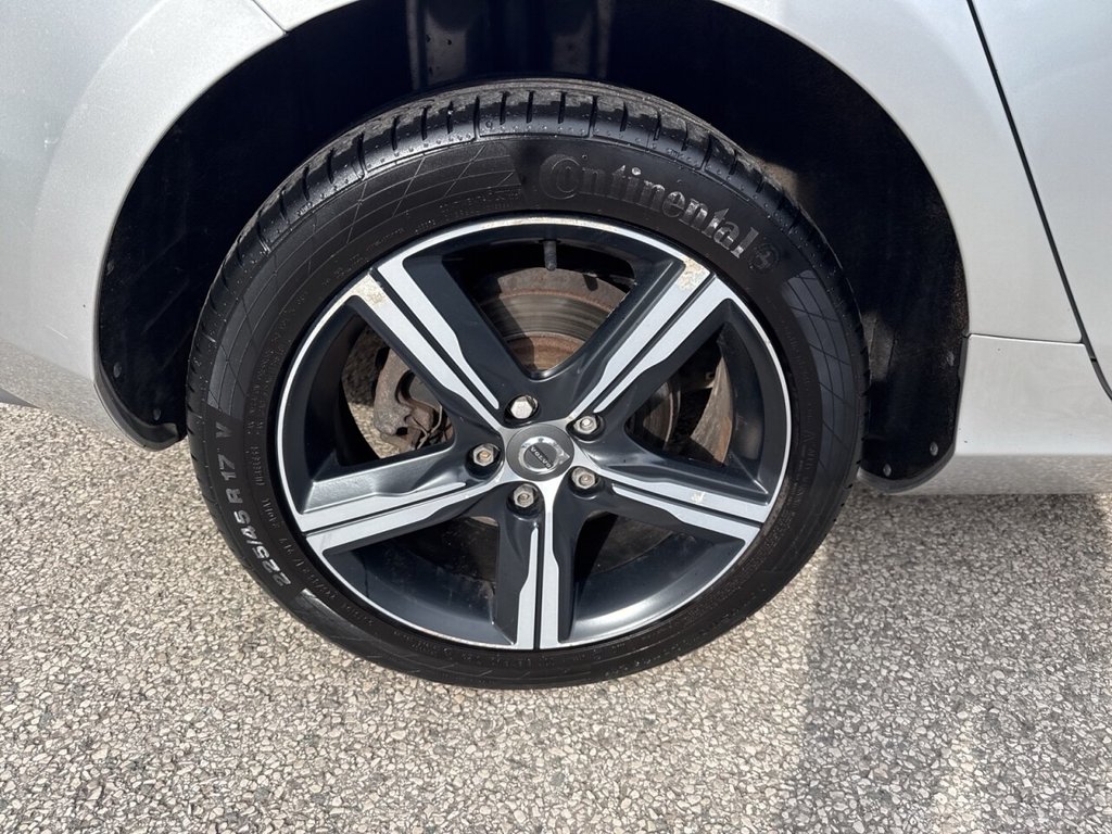 Used Volvo V40 2016 for sale - 78206622: Photo 28