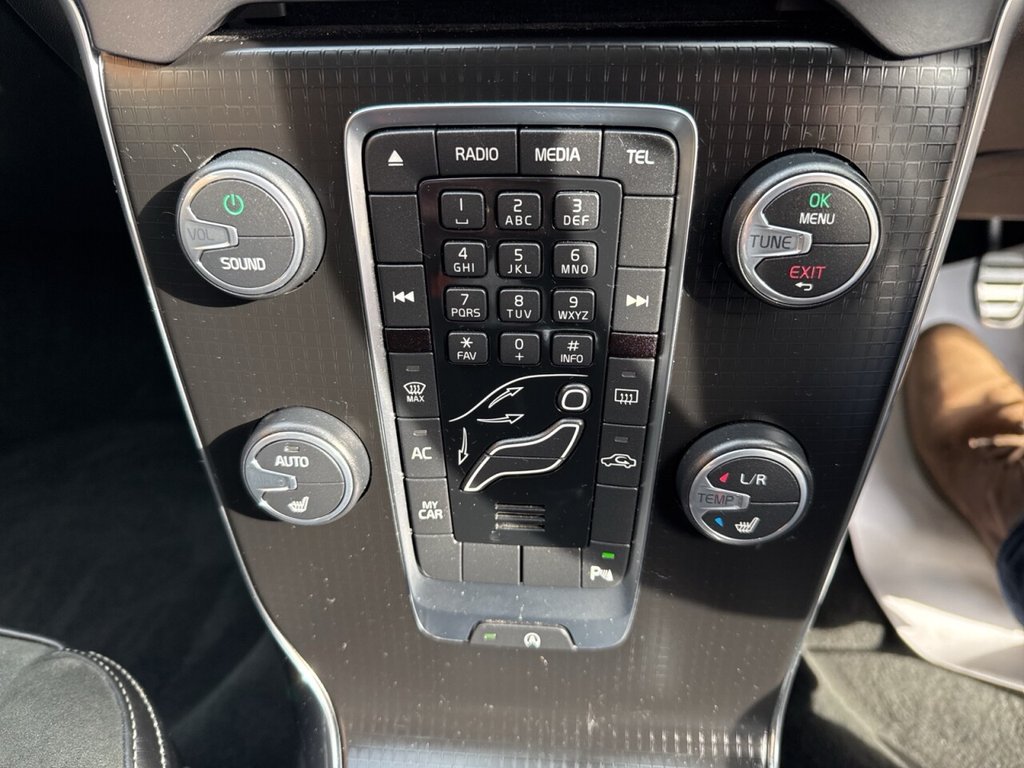 Used Volvo V40 2016 for sale - 78206622: Photo 35