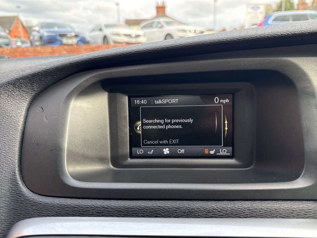 Used Volvo V40 2016 for sale - 78206622: Photo 36