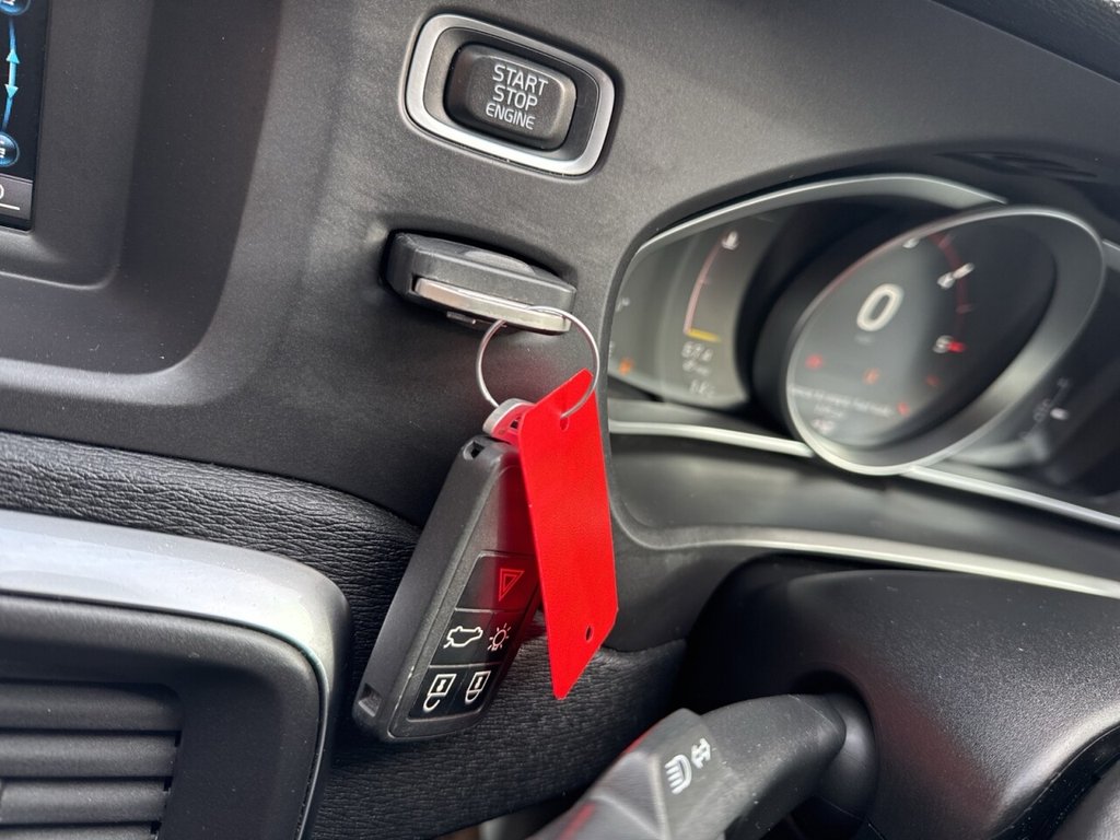 Used Volvo V40 2016 for sale - 78206622: Photo 42