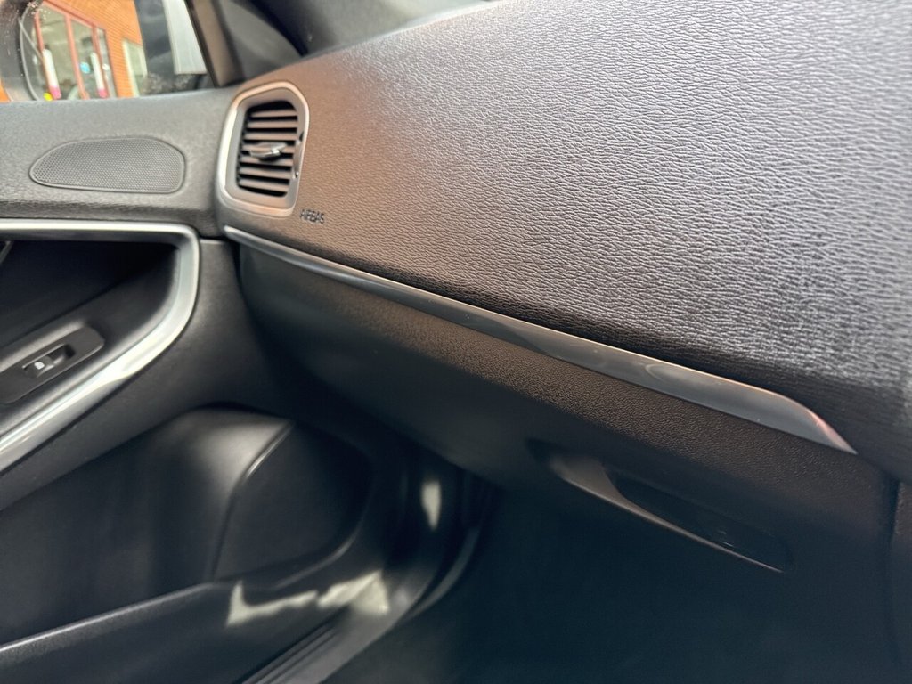 Used Volvo V40 2016 for sale - 78206622: Photo 43