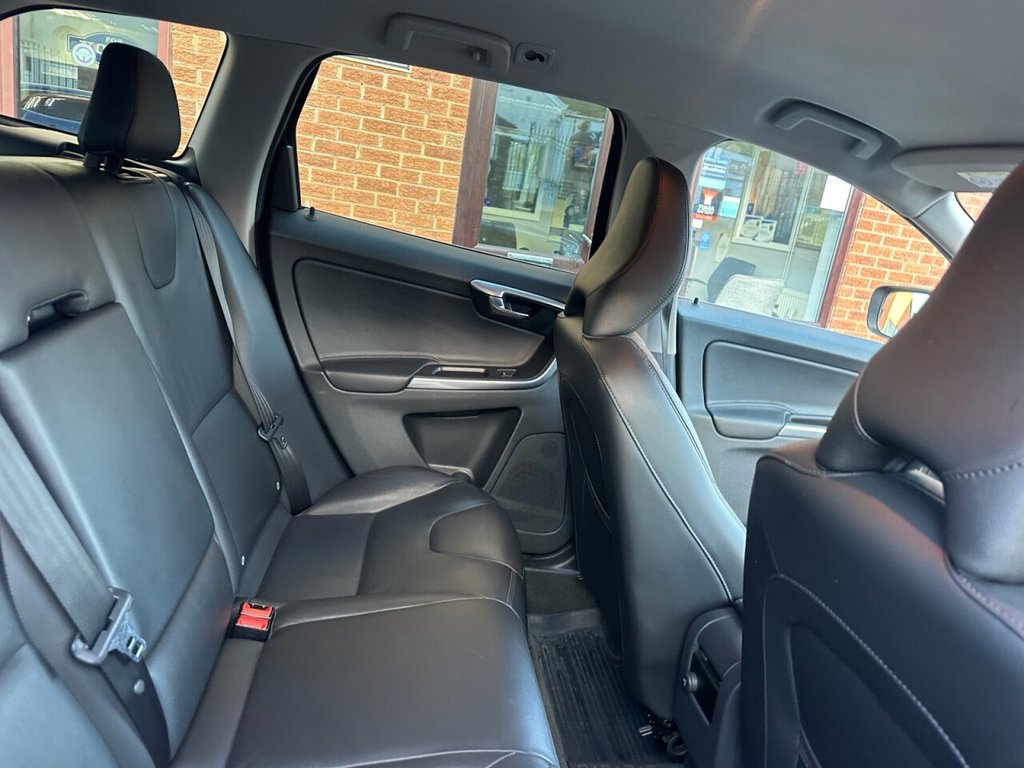 Used Volvo XC60 2015 for sale - 76368232: Photo 25