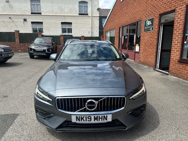 Used Volvo V60 2019 for sale - 75047691: Photo 3