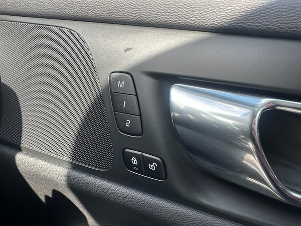 Used Volvo V60 2019 for sale - 75047691: Photo 44