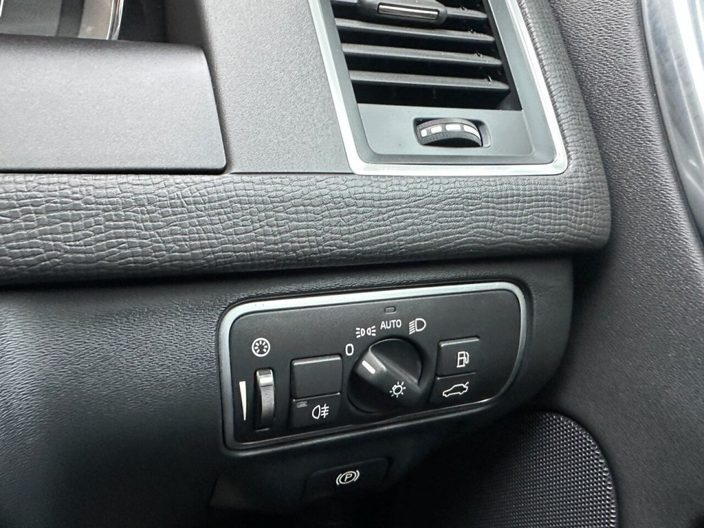 Used Volvo XC60 2016 for sale - 77067544: Photo 44