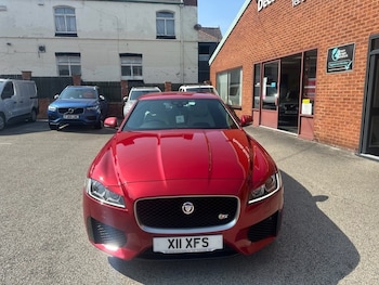 Used Jaguar XF 2015 for sale - 79221894: Photo