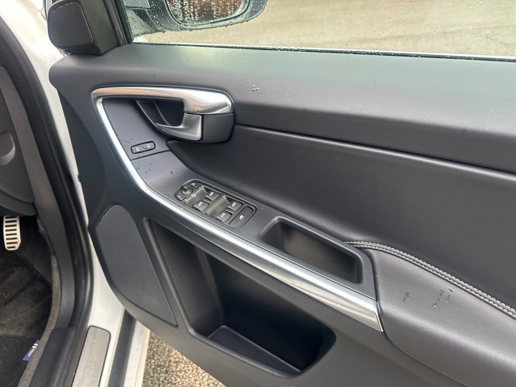 Used Volvo XC60 2016 for sale - 78008762: Photo 32