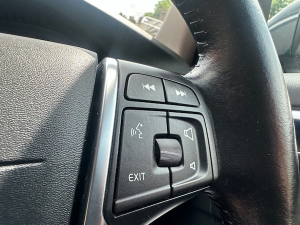 Used Volvo S60 2017 for sale - 74877071: Photo 40