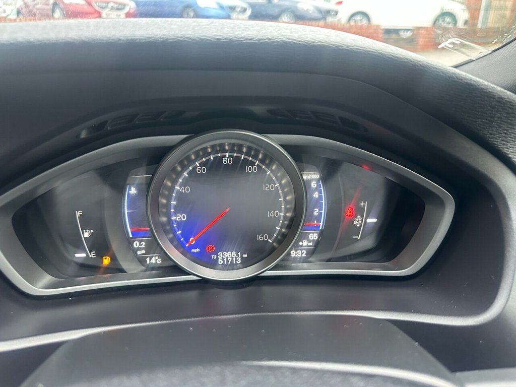 Used Volvo V40 2018 for sale - 76711443: Photo 29