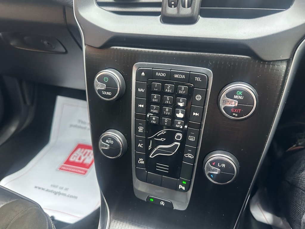 Used Volvo V40 2018 for sale - 76711443: Photo 32