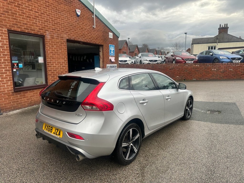 Used Volvo V40 2018 for sale - 76711443: Photo 50