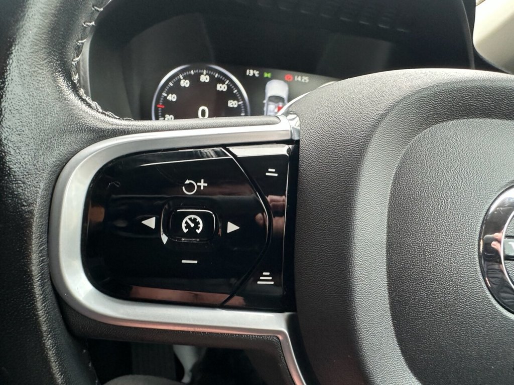 Used Volvo XC90 2020 for sale - 76552093: Photo 40