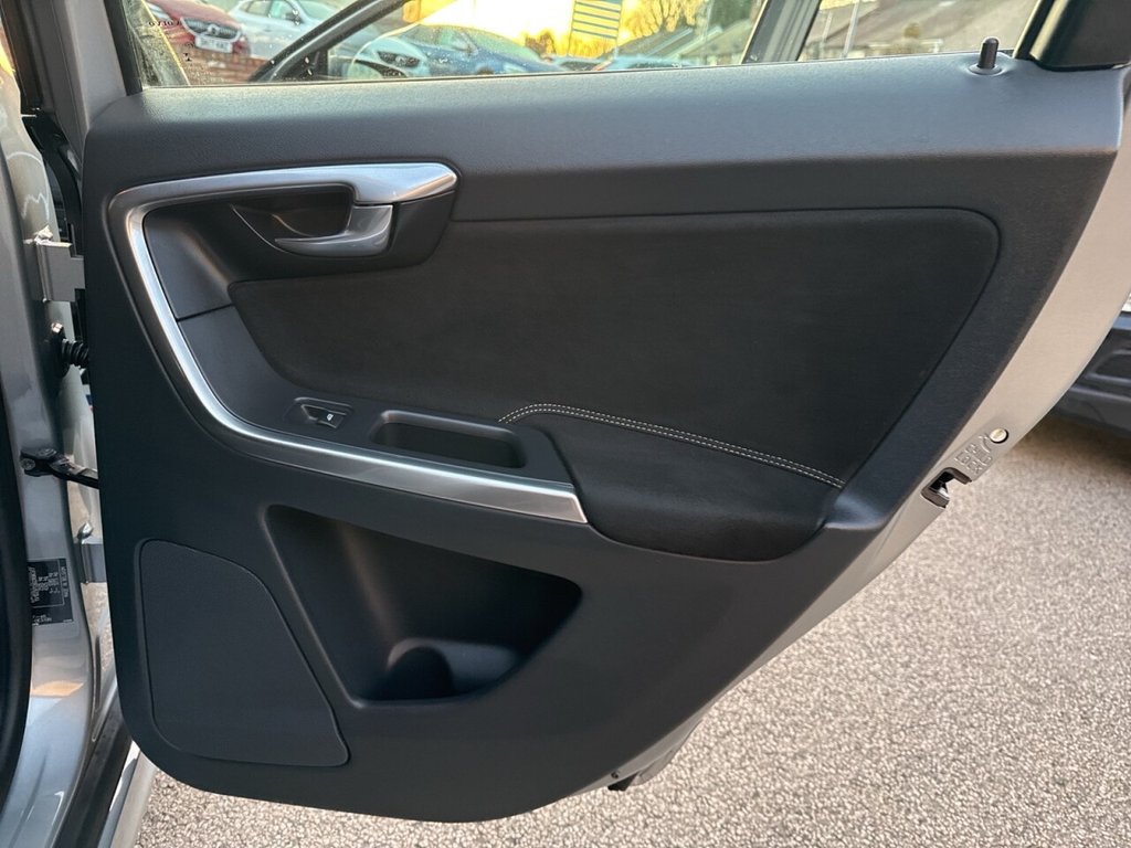 Used Volvo XC60 2016 for sale - 77048726: Photo 12