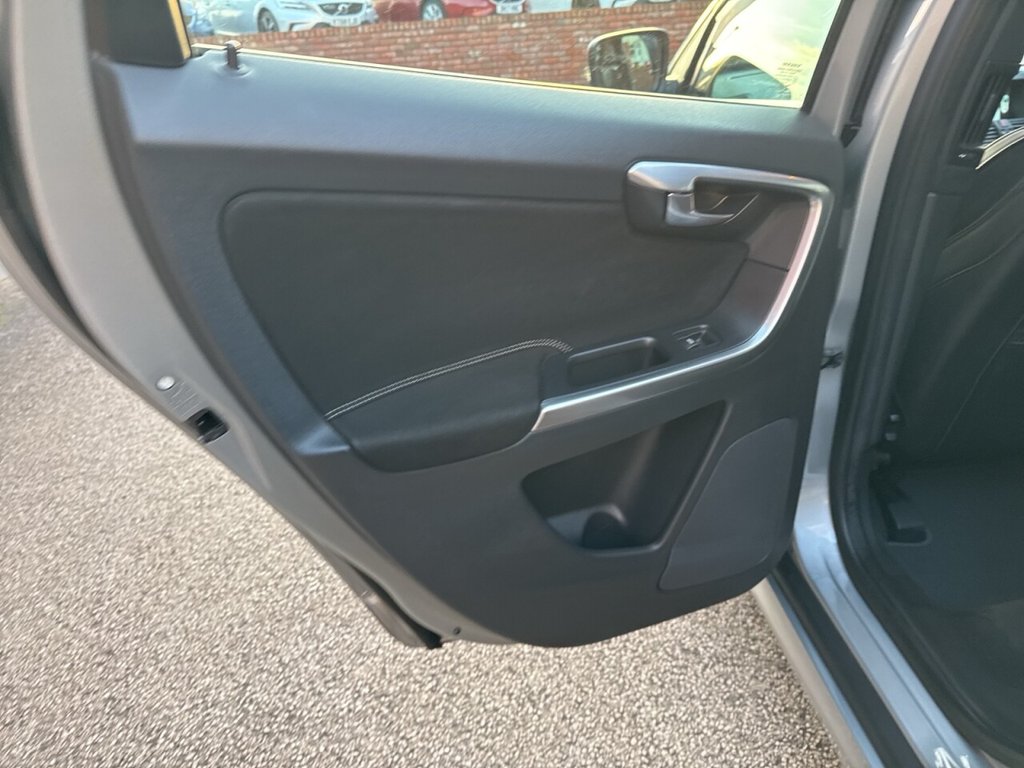 Used Volvo XC60 2016 for sale - 77048726: Photo 21